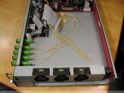 六臺光通訊設備 構建高效信息傳輸?shù)幕?></a></div>
<div   id=