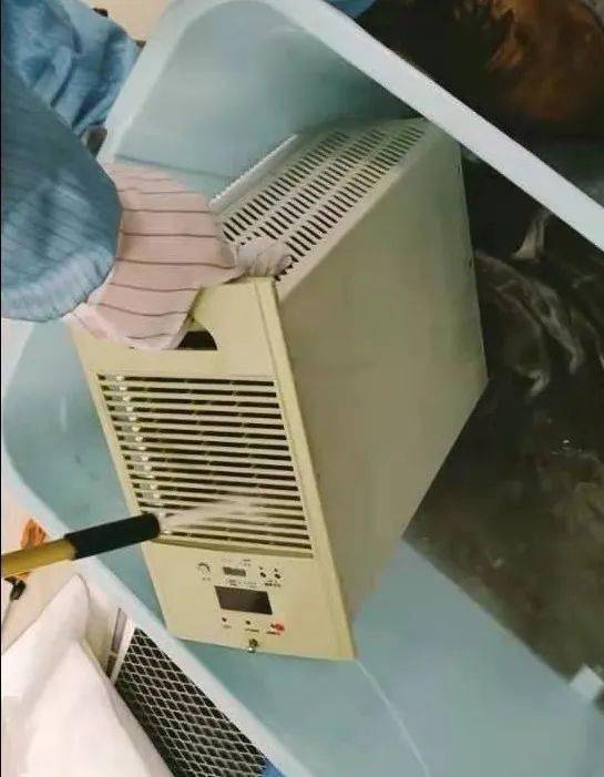 科技守護電網 通信設備帶電水沖洗技術成功首試，為運維服務注入新動能